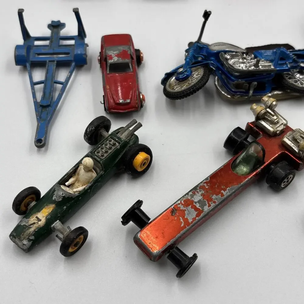 Vintage Mixed Lot Matchboxes Hot Wheels Diecast Vehicles
